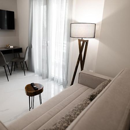M10 Central Apartments Alexandroupolis Esterno foto