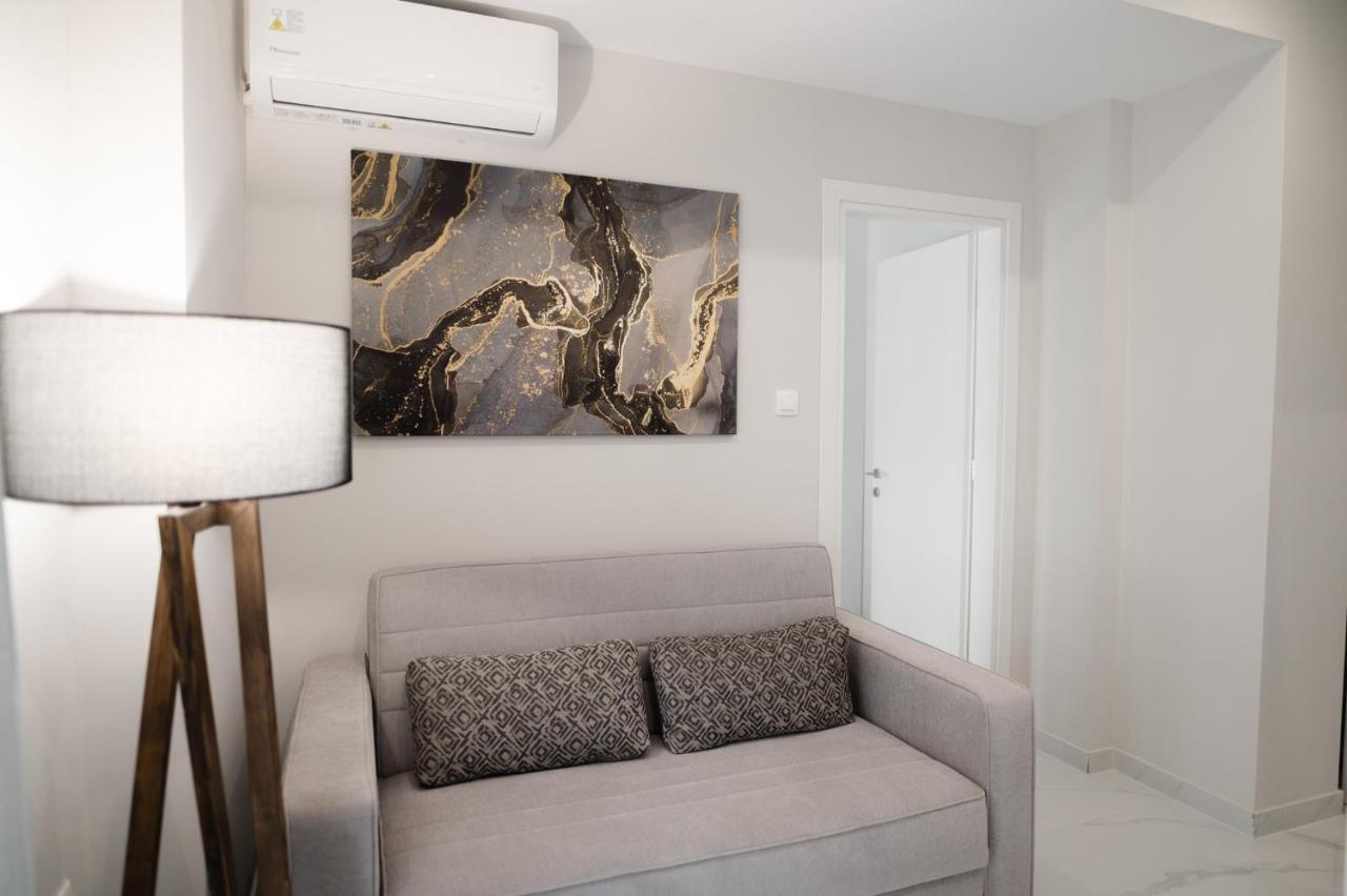 M10 Central Apartments Alexandroupolis Esterno foto